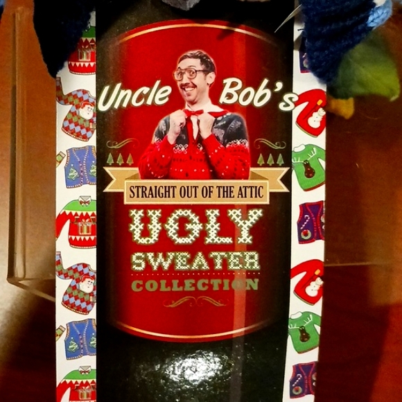 New Uncle Bob's Straight Out Of The Attic Ugly Sweater Collection Wine Cover 🍷 - Picture 8 of 9